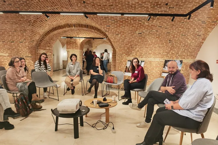 Ce se pregătește în satele din Cluj? Discuții intense la Castelul Bánffy despre salvarea patrimoniului care riscă să dispară