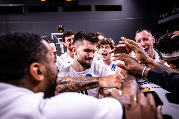 Confruntarea „titanilor” în BT Arena din Cluj: U-BT și Hapoel Ierusalim își dispută supremația într-o partidă spectaculoasă, mâine. Va fi un meci greu