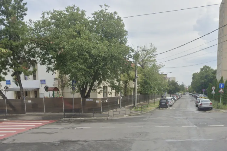 Pericol uriaș la o grădiniță din Cluj! Lipsesc trecerile de pietoni, iar părinții trag un semnal de alarmă: „Nu mai vrem să riscăm viețile copiilor!”