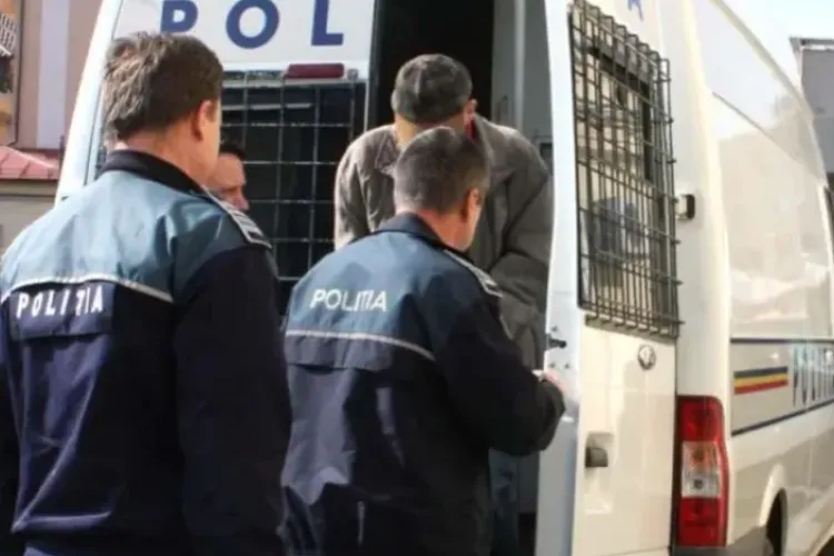 Părinții care și-au abuzat bebelușii și au distribuit imaginile online riscă 28 de ani pușcărie. Care este starea minorilor