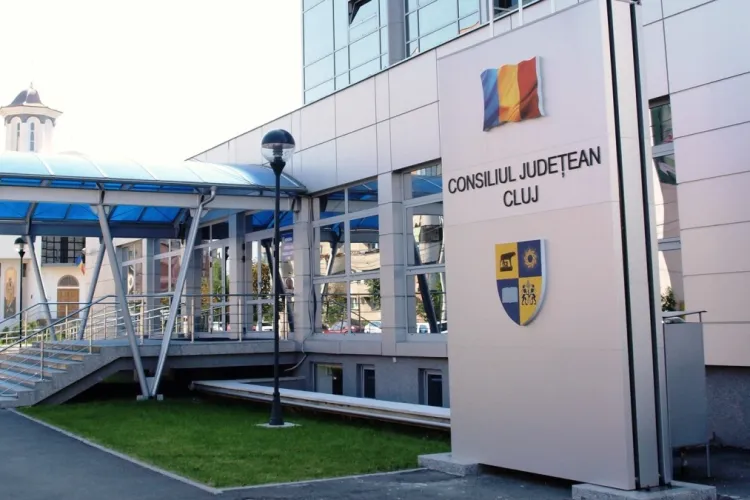 Cozi zero, acte multe! Black Friday-ul Consiliului Județean Cluj rupe recordurile: 144 de documente într-o singură zi