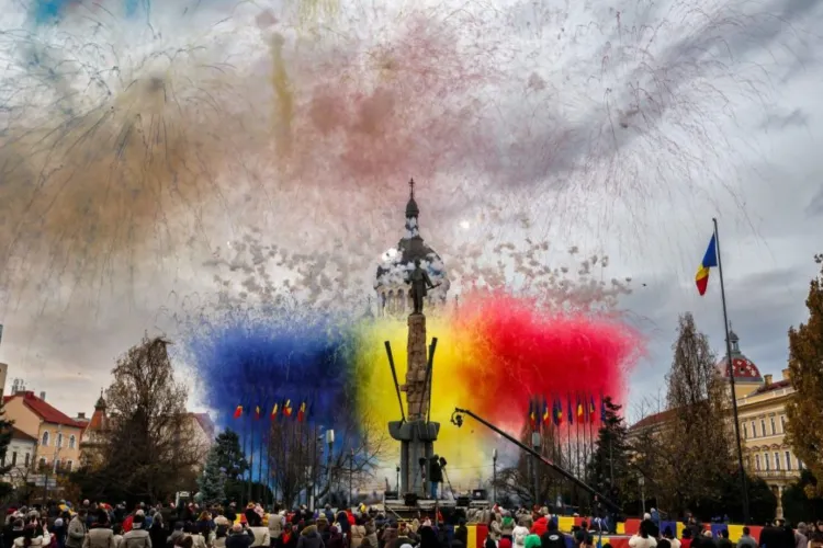 Spectacol dedicat Zilei Naționale a României, la Cluj: Muzică populară, recitaluri emoționante și poezie patriotică în „Sărbătorim România”