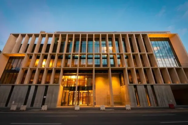 „Bătaie” pe obligațiunile Băncii Transilvania la Bursa din Dublin. E cea mai mare emisiune de obligațiuni  AT1 din Europa Centrală și de Est