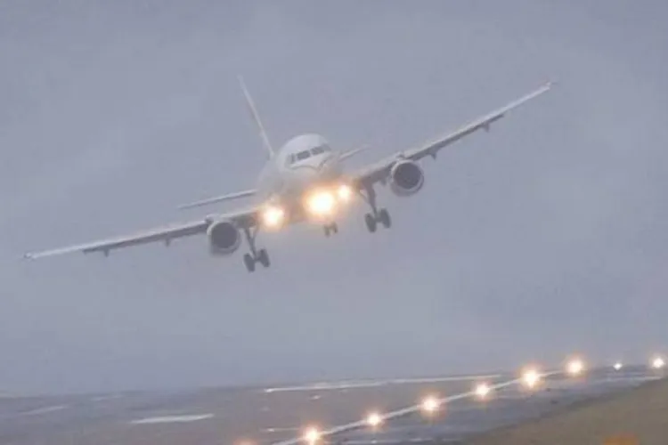 Mai multe zboruri au aterizat noaptea trecută la Cluj deși destinațiile lor erau alte orașe din Romania