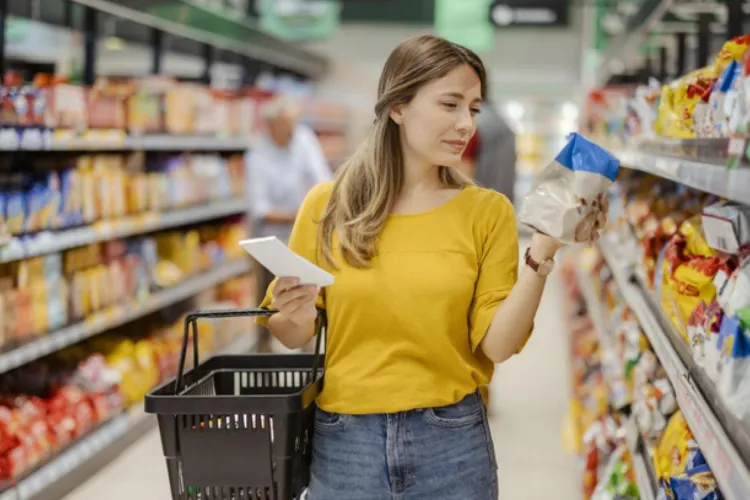 Creșterea TVA din august a provocat modificări diferite în economia României: Alimentele au fost cele mai afectate în primele zile