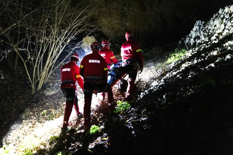 Alertă pe munte! Opt persoane au fost salvate de salvamontiști. Au intervenit ambulanțele SMURD 