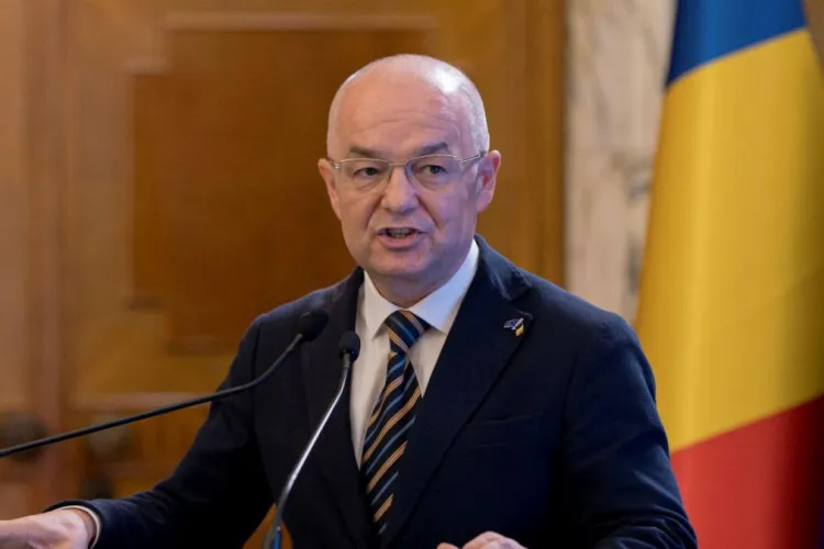 Emil Boc încearcă să-i convingă pe șoferii clujeni să renunțe la mașini: „Transportul public trebuie să fie alegerea naturală a clujenilor”