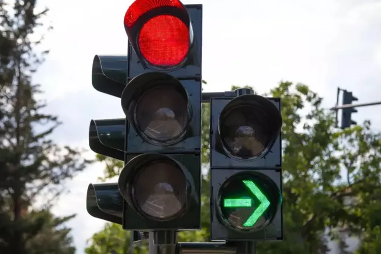 Pietonii cer de urgență un semafor pe o stradă intens circulată din Cluj-Napoca, după nenumărate incidente la trecerea de pietoni