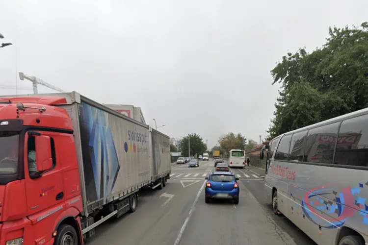 Această zonă din Cluj prezintă un pericol zilnic pentru clujenii care vor să treacă strada: TIR-urile și traficul intens pun vieți în pericol