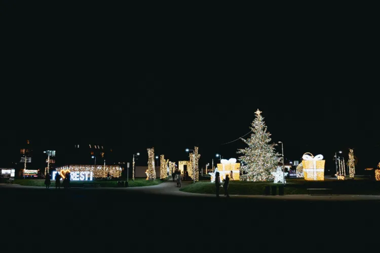 Programul complet al Târgului de Crăciun Florești 2025, ce aduce magia de sărbători. Vezi când te întâlnești cu moș Crăciun și când urcă artiștii pe scenă