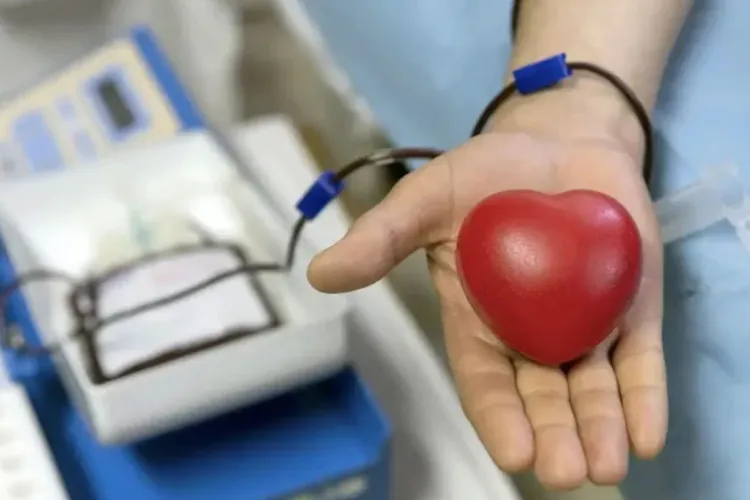 Clujenii sunt chemați să facă o faptă bună înainte de Crăciun: Campania națională „Donează viață, nu doar sânge” continuă la Cluj. Vezi unde poți dona