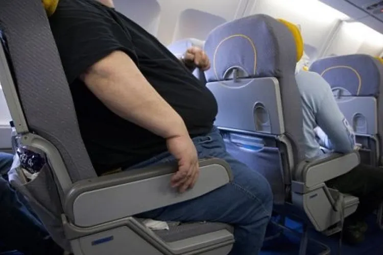 Decizie controversată: Una din cele mai mari companii aeriene va obliga pasagerii supraponderali să cumpere loc suplimentar, în avans