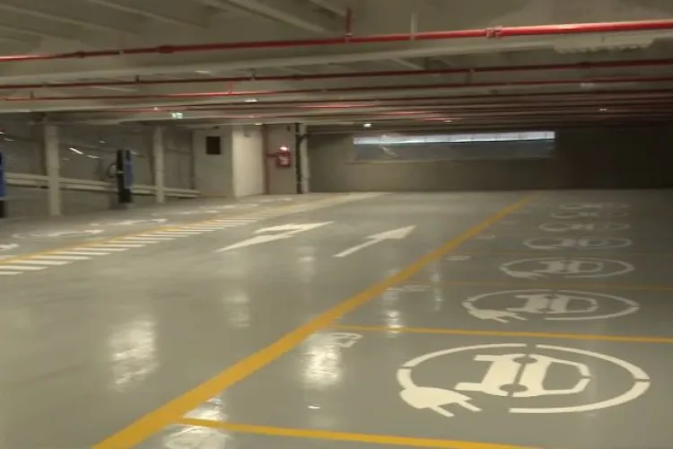 Se deschide un nou parking în centrul orașului Cluj-Napoca. Vor fi 310 locuri de parcare, dintre care 20 pentru mașini electrice