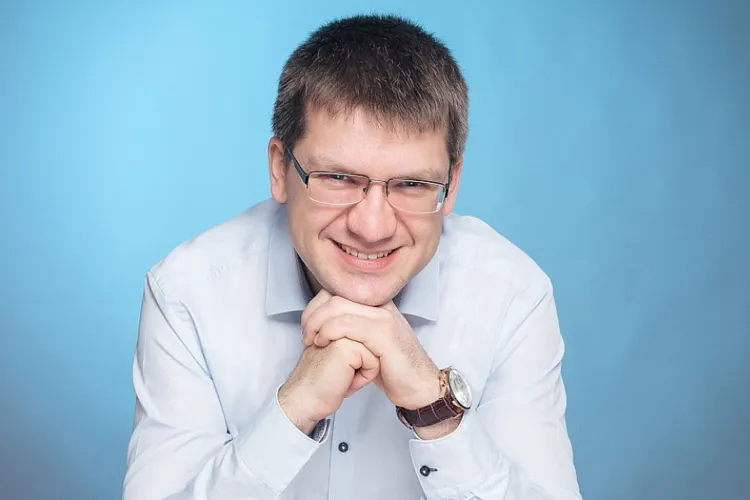 Adrian Papahagi îl atacă dur pe Mihai Neamțu și respinge teza „parizienilor stângiști”: „Suntem ortodocși și occidentali”