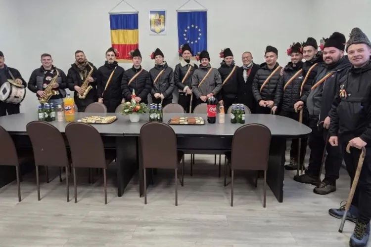 Tradiție vie în munții Clujului: „Colindatul de ceată bărbătească”, singurul obicei românesc de Crăciun aflat în Patrimoniul UNESCO!