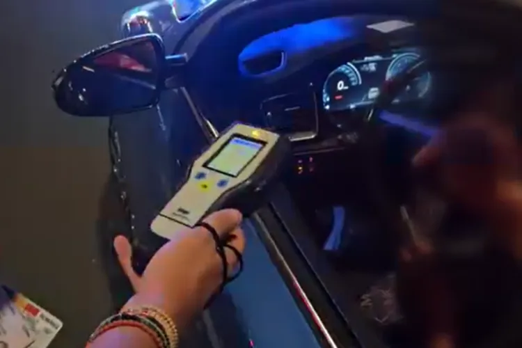 Tânăr clujean riscă dosar penal la doar 19 ani! Beat la volan și cu carnetul suspendat, prins de polițiști: Cercetările sunt în desfășurare