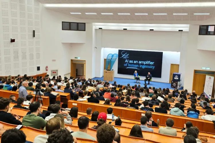 Vicepreședintele Google a vizitat UBB Cluj. Yossi Matias este și șeful Google Research, care se ocupă de cele mai noi inovații bazate pe AI