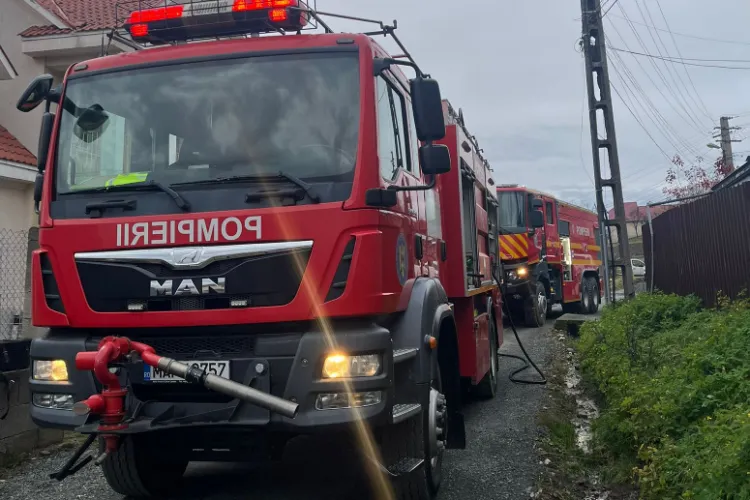 Incendiu la Ocna Dejului: Alarma a fost dată la 112 din cauza unei defecțiuni electrice.- FOTO