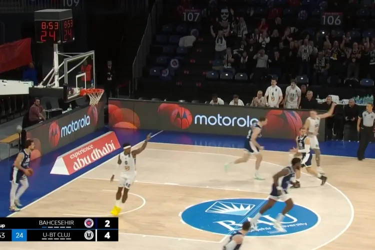 VIDEO. Déjà vu pentru U-Banca Transilvania: Face un meci bun, dar pierde din nou în ultimul sfert cu Bahcesehir College Istanbul