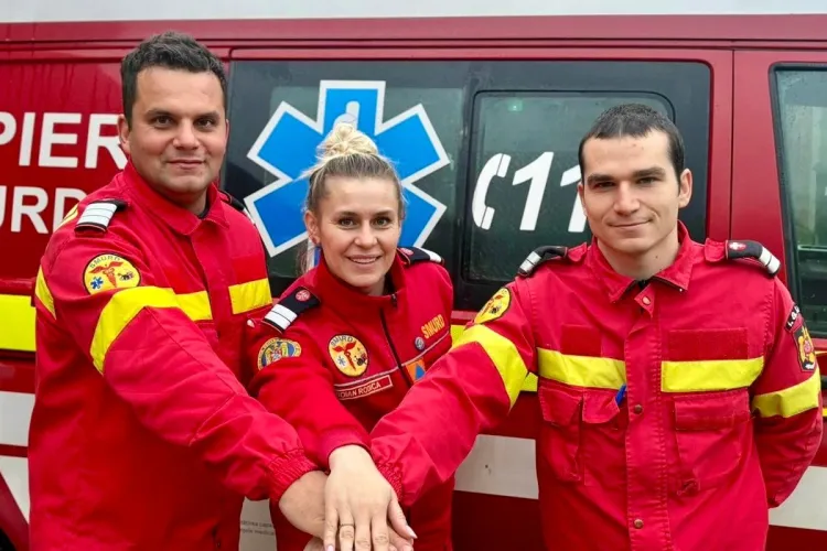 Râu înghețat, acces imposibil, dar două vieți salvate! Intervenția care a emoționat o țară întreagă: „Nu există obstacol când o viață depinde de noi”