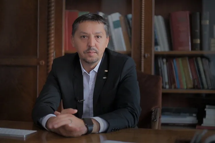 Daniel David, mesaj pentru olimpicii țării: „Nu poţi să nu vezi un amestec de lumini şi umbre, luminile există, sunt reprezentate de voi”