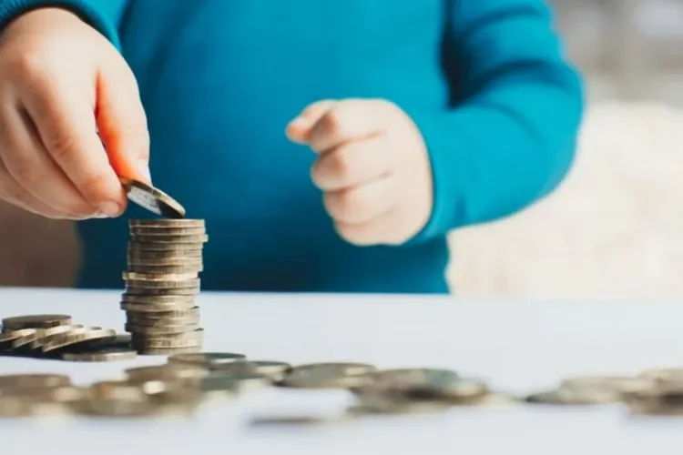 Vești bune pentru români: ANPIS plătește în avans beneficiile sociale! Banii ajung la beneficiari înainte de Sărbători