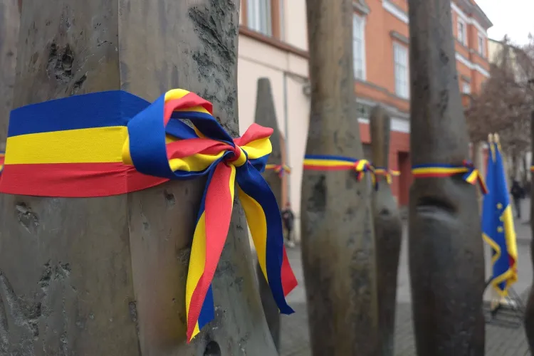 Clujul a tăcut pentru câteva clipe. Orașul, în reculegere pentru eroii Revoluției din Decembrie 1989