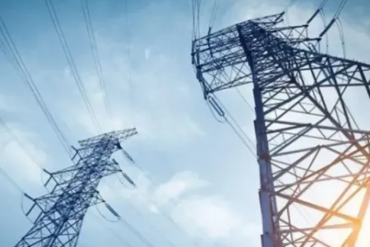 Anul 2026 începe cu facturi mai mari pentru români! Curentul electric se va scumpi din ianuarie 