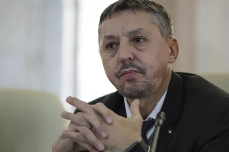 Evaluarea Națională de clasa a VIII-a, în prag de schimbare: Ministrul Daniel David spune că examenul trebuie regândit și cere „o perioadă de liniște”