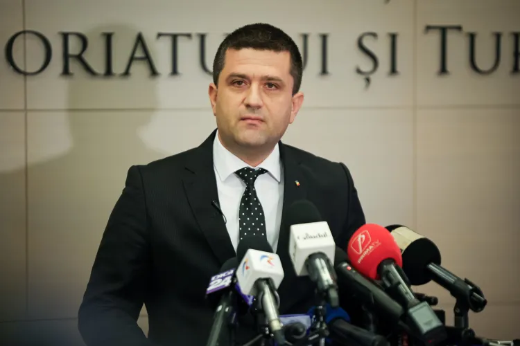 Ministrul Economiei amendat cu 15.000 de lei pentru că a vrut conducere curată la Avioane Craiova! „Am făcut doar ce spune legea”