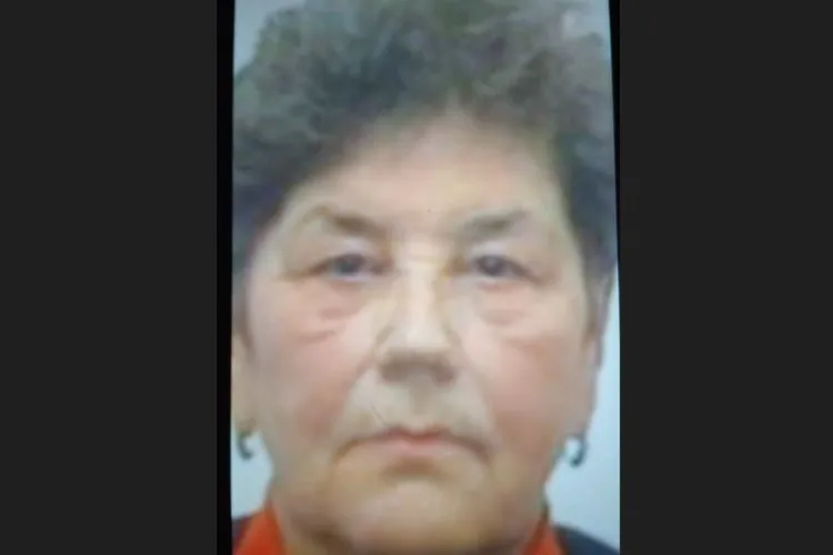 O bunică de 90 de ani a dispărut în Cluj-Napoca. A plecat în papuci de casă și cu pijamaua pe ea