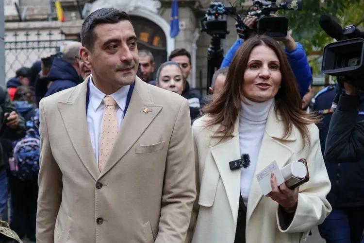 Profesorul Adrian Papahagi îi desființează pe suveraniștii care o apără pe Lia Savonea: „E destul să vezi că toți odioșii se solidarizează cu Savonea”