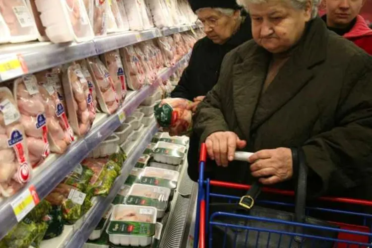 Sărbători pe datorie pentru mii de români. Cum își fac oamenii Crăciunul „pe caiet”: „Fără împrumuturi nu se poate”