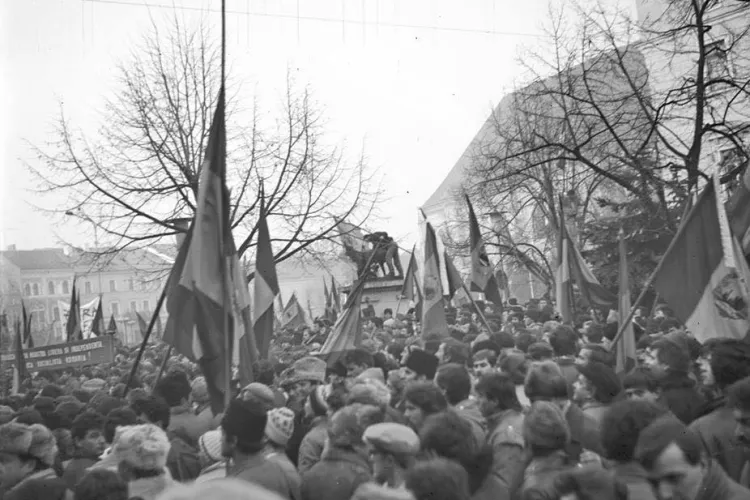 36 de ani de la Revoluție: Alin Tișe amintește de sacrificiul care a schimbat destinul României: „Eroii nu mor niciodată”