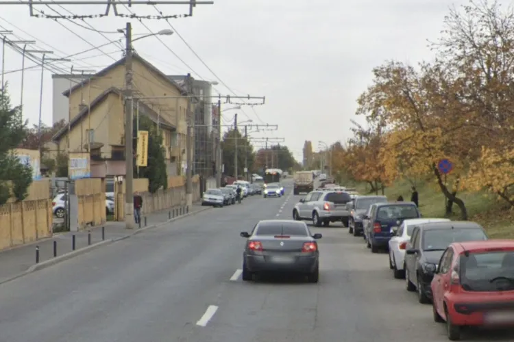 Pericol pentru pietoni la Cluj! Traversarea de pe o stradă din oraș devine riscantă, locuitorii cer semafor urgent