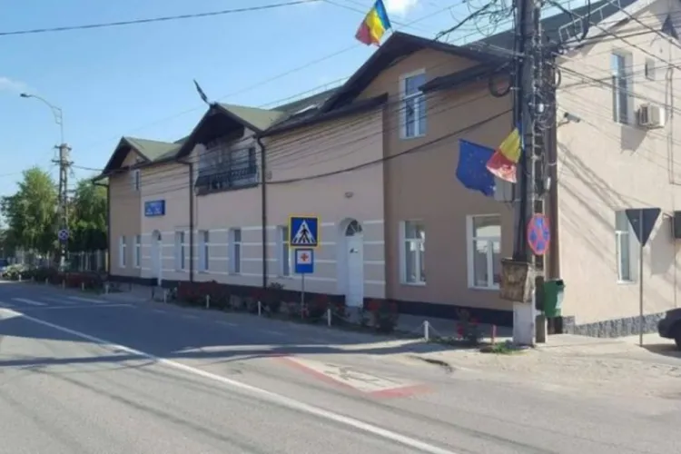 Când sunt deschise ghișeele Primăriei Apahida de sărbători. Programul de Crăciun și Revelion 2025