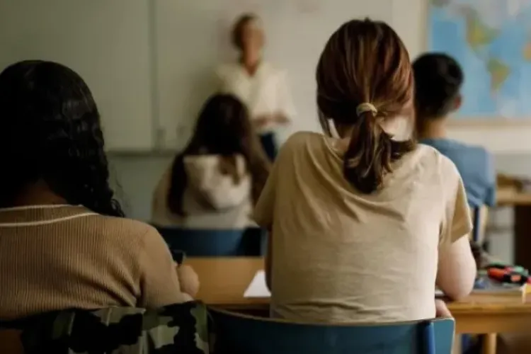 Educația se schimbă! Două discipline opționale noi pentru elevii de gimnaziu