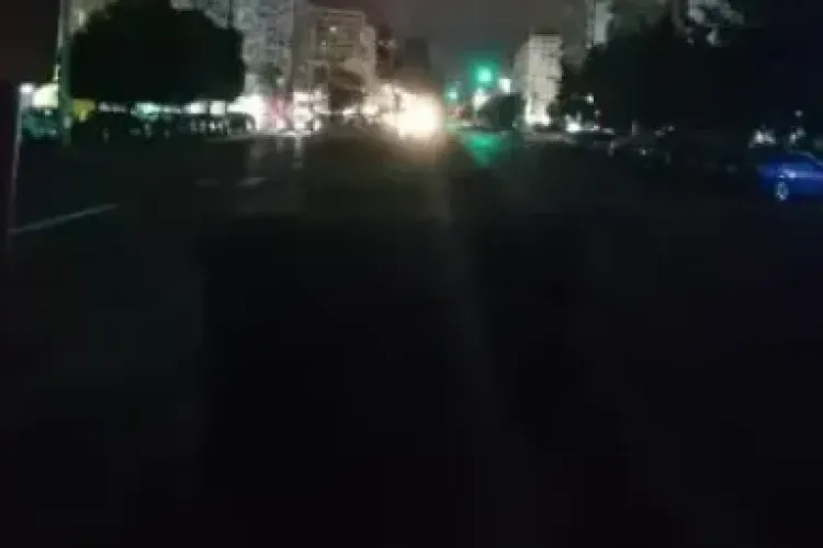 O stradă din Cluj-Napoca se transformă într-un adevărat pericol pentru clujeni: „Nu are nicio sursă de lumină”