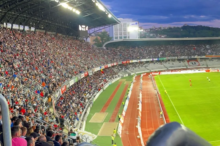 Unde preferă să meargă clujenii la fotbal? La Universitatea Cluj sau la CFR Cluj la meciuri? Cifrele oficiale arată realitatea