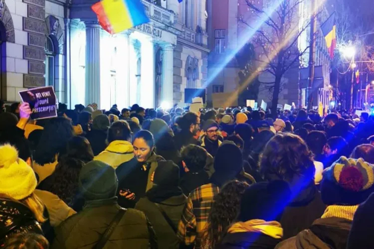 Protestele pentru independența justiției continuă la Cluj și în weekend. Jandarmeria se așteaptă duminică la un marș cu 2000 de persoane