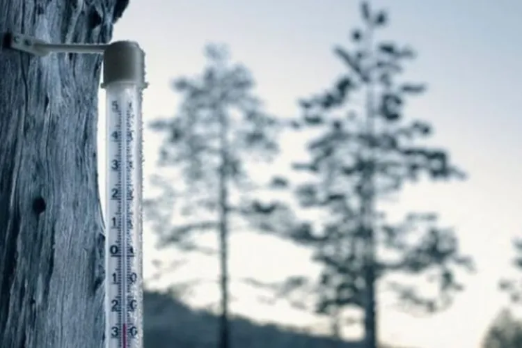 Clujenii trebuie să se pregătească pentru o lungă perioadă de ger nemaivăzut: ANM anunță nopți cu până la -19 grade și zile întregi cu temperaturi sub zero
