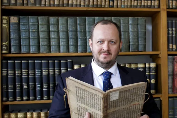 Profesorul clujean Adrian Papahagi se războiește din nou cu suveraniștii din România. Mesaj dur pentru „trumpiștii putiniști”: „Am o curiozitate?”