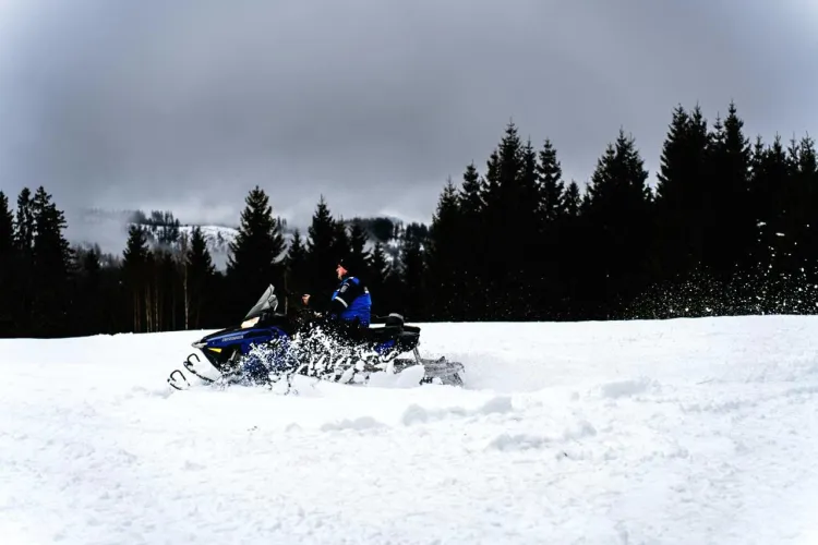 Atenție, turiști din Cluj! Jandarmii montani avertizează: Iarna e periculoasă, echipați mașinile și verificați traseele înainte să plecați