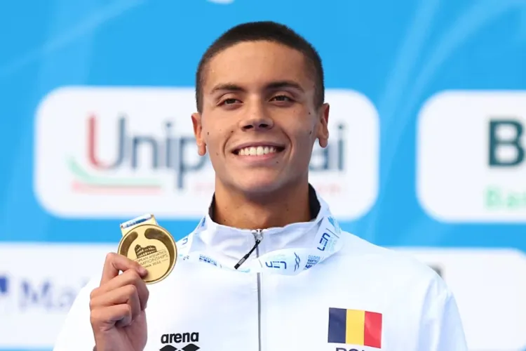 David Popovici, dublu campion mondial la înot, în cursa pentru titlul de cel mai bun sportiv din Balcani: România continuă tradiția marilor realizări