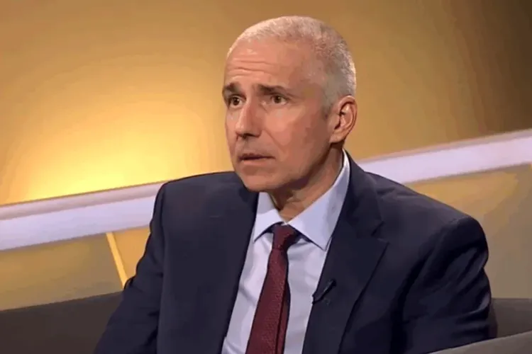 Tensiuni în coaliție și scandal în Justiție! Ministrul Justiției, acuzat de plagiat, a reacționat: „Dețin un verdict de conformitate”