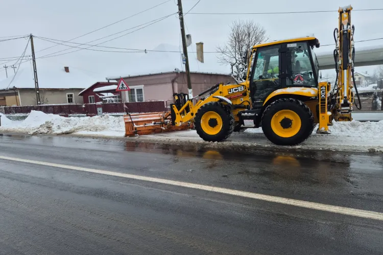 Intervenție rapidă în Apahida! Primăria a trimis echipe de urgență pentru deszăpezire și prevenirea blocajelor în întreaga comună