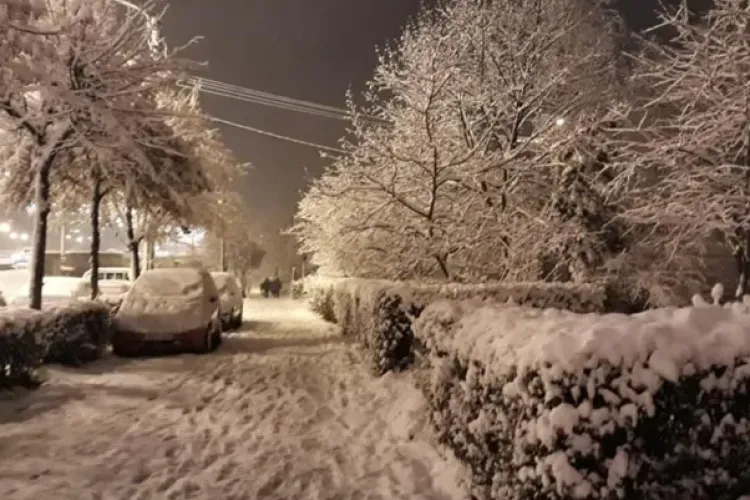 Iarna pune stăpânire pe Cluj! Meteorologii anunță viscol și condiții extreme