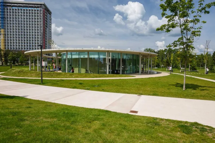 „Urban Fragil” transformă Clujul într-o galerie vie: Artiștii tineri reinterpretează orașul prin artă decorativă. Unde și când are loc evenimentul