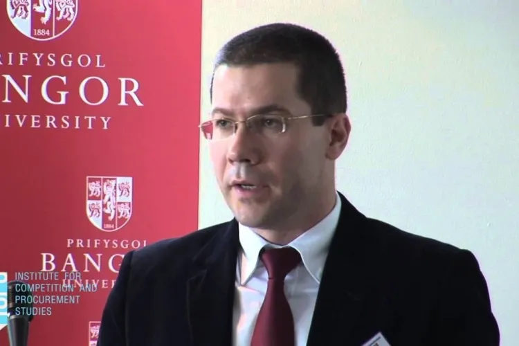 UBB demontează zvonurile despre Dacian Dragoș la CCR: Profesorul clujean este angajat din 2002 și îndeplinește toate condițiile legale