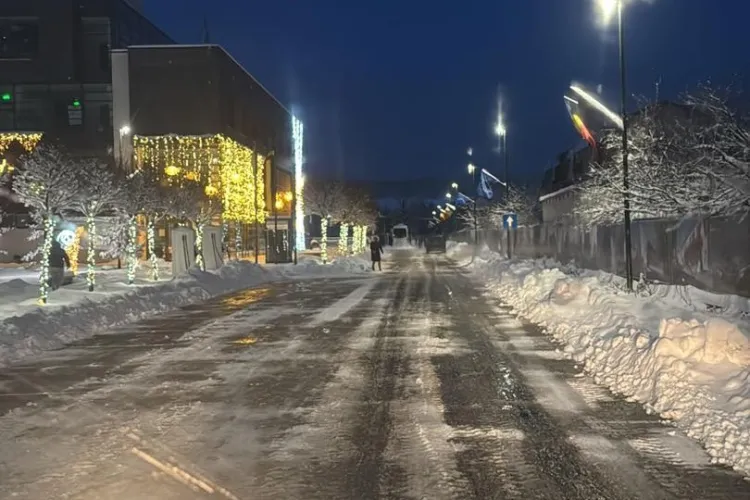 Intervenție impresionantă în Florești: Cum s-a acționat cu utilaje și tone de material antiderapant pentru siguranța șoferilor